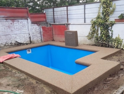 PISCINA RECTANGULAR DE 4X2.5X1.20